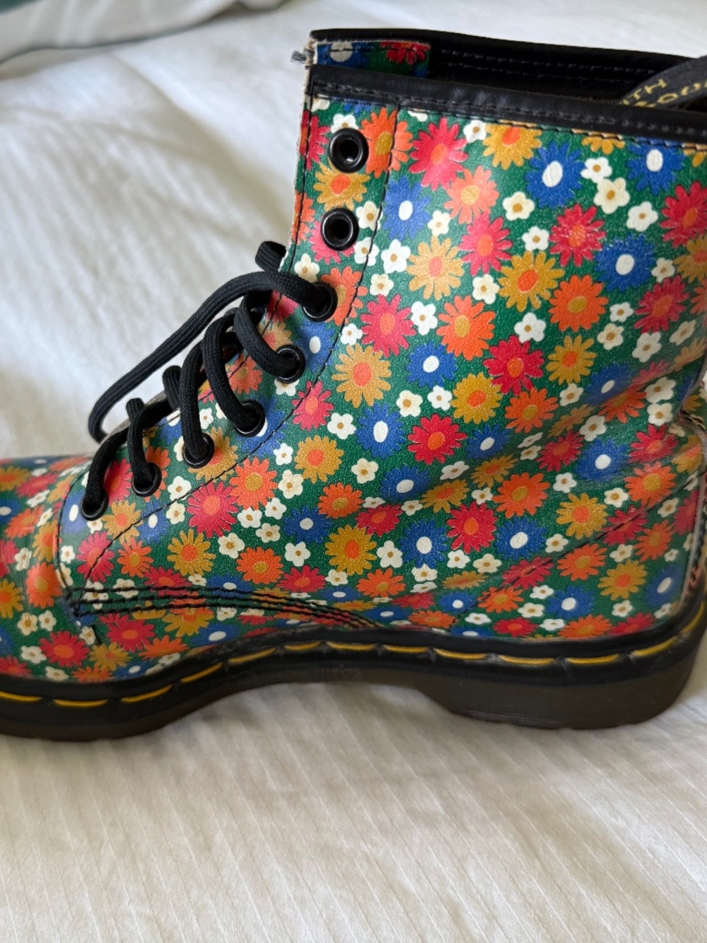 Vintage Doc Martens MIE flower power multicolored daisy boots - Picture 7 of 7